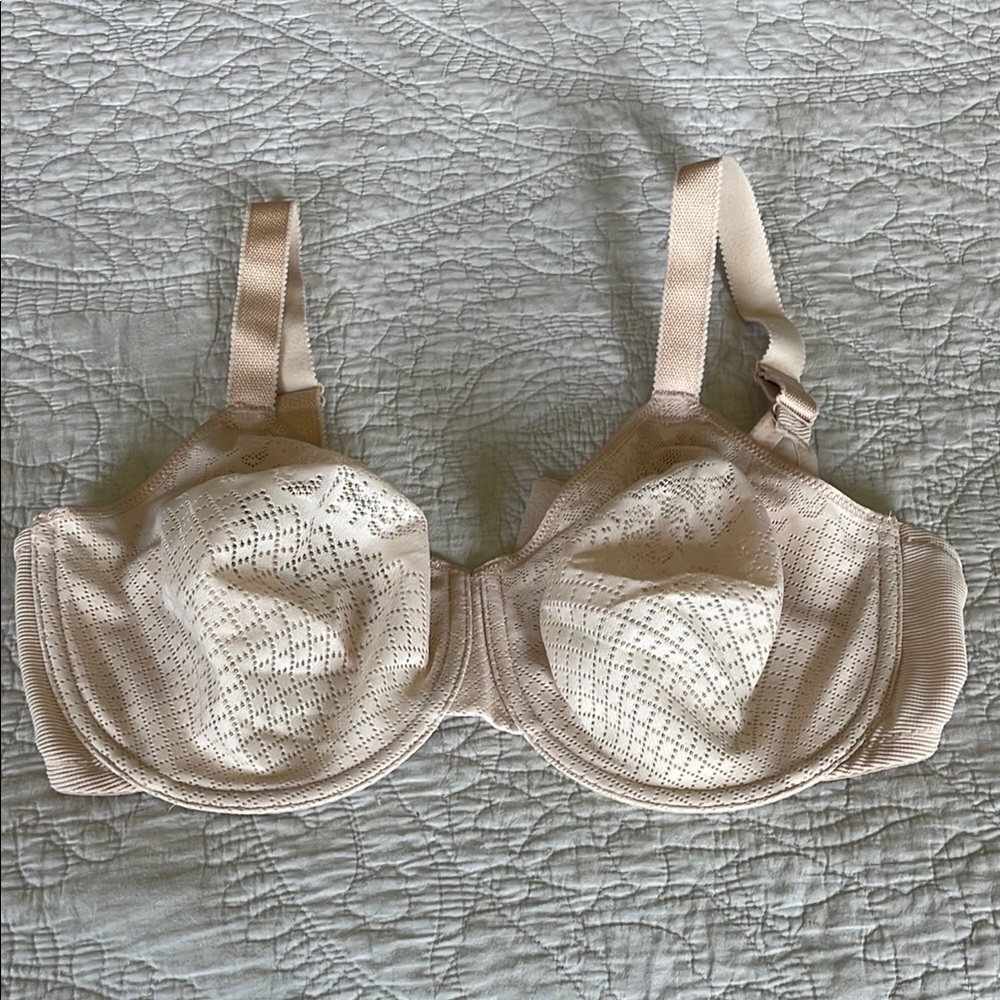 Chic Cream Bra for Everyday Comfort